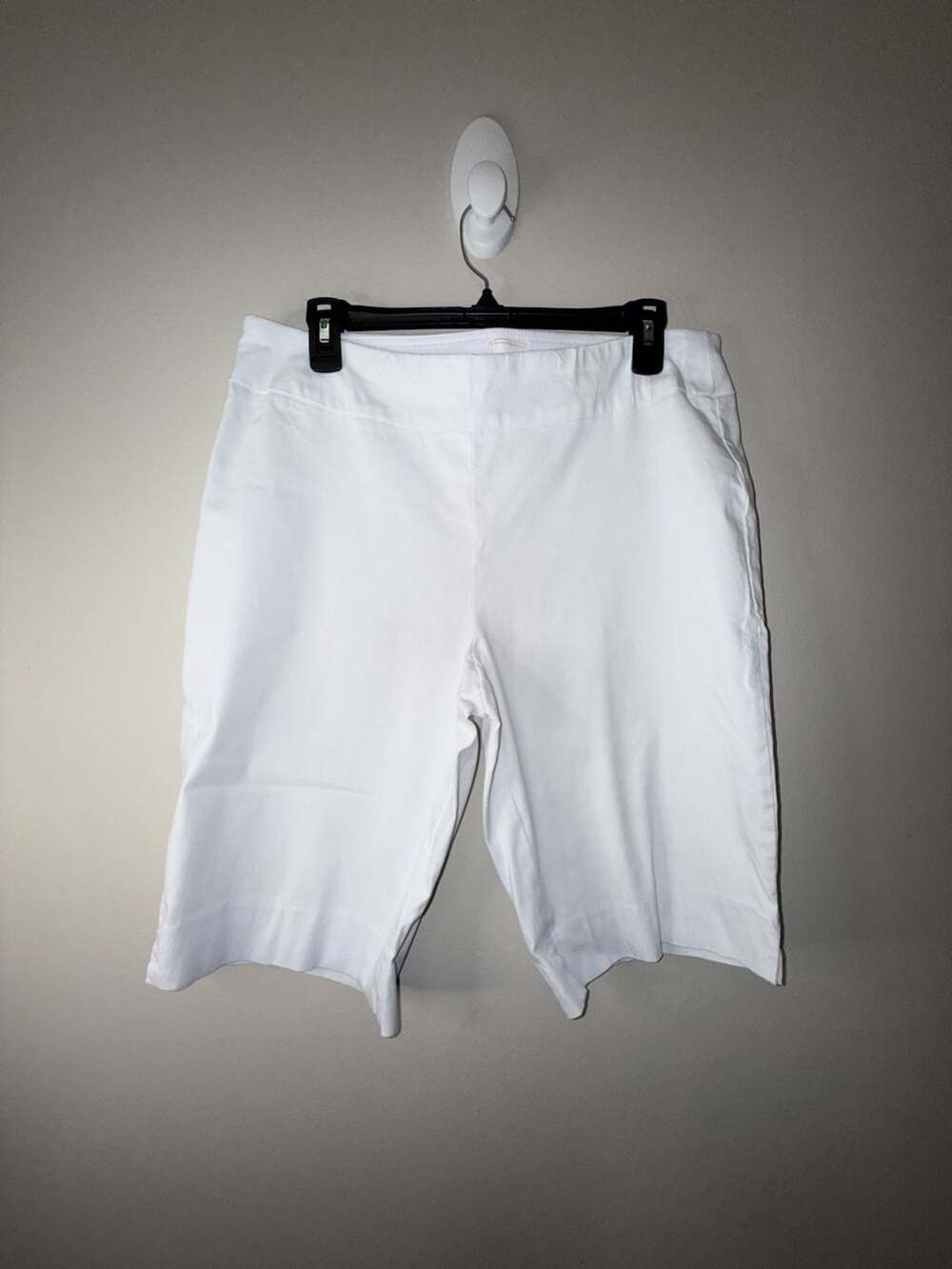 Zac & Rachel Women's White Pull-On Stretch Bermuda Shorts Size 16